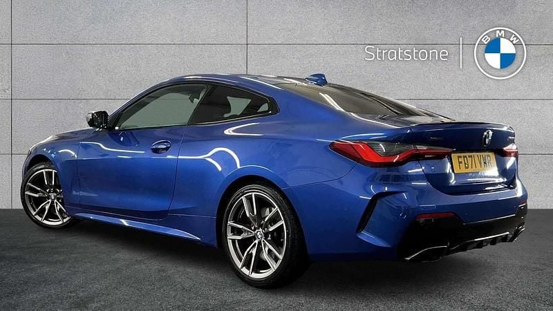 Begagnad BMW M440 Comfort Edition 340 HK (250 kW) 2022 Blå Sedan