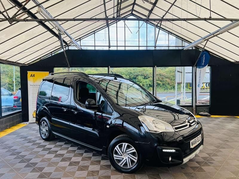 Used Citroën Berlingo XTR 100 HP (73 kW) 2016 Black MPV