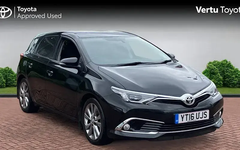 Used Toyota Auris 116 HP (85 kW) 2016 Hatchback