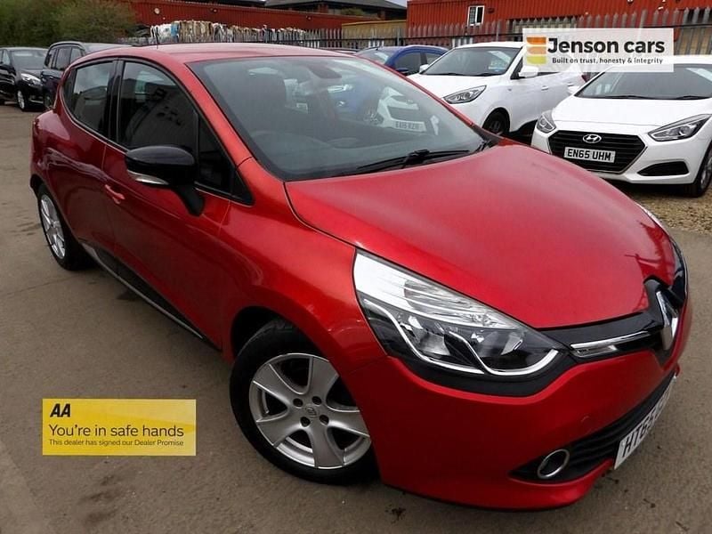 Red Used 2016 Renault Clio IV Dynamique Hatchback | £4,990 (Good price) - Image 1/4