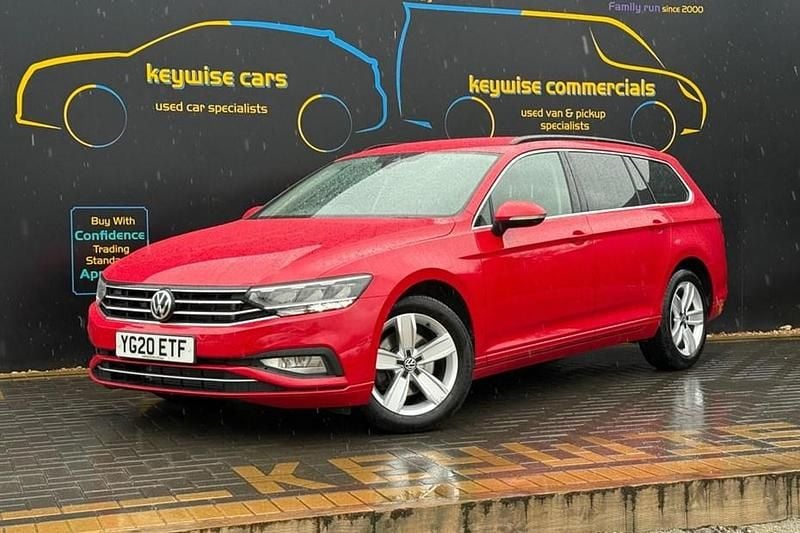 Used VW Passat SE 150 HP (110 kW) 2020 Red Estate