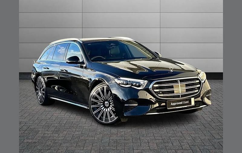 Used Mercedes E200 Exclusive 200 HP (147 kW) 2024 Black Estate