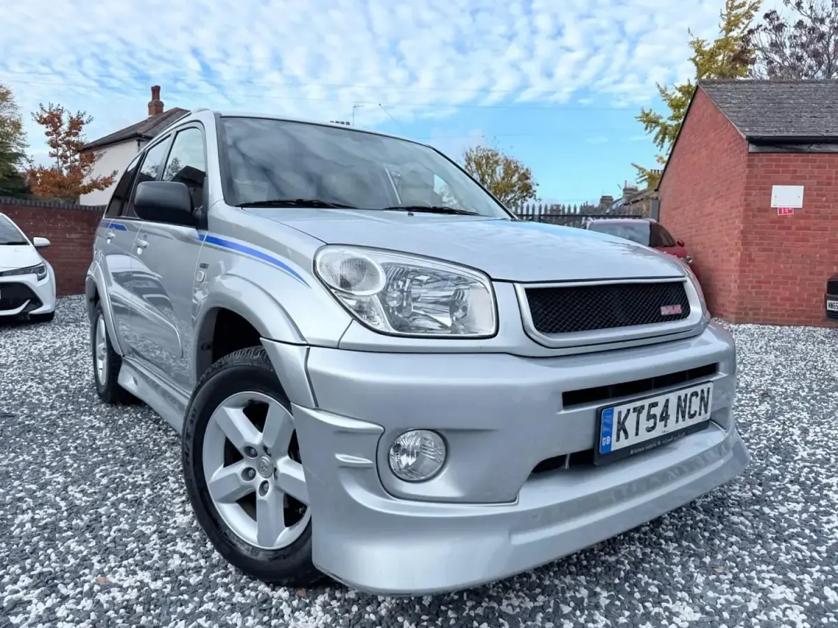 Usado Toyota RAV4 2006 Plateado SUV