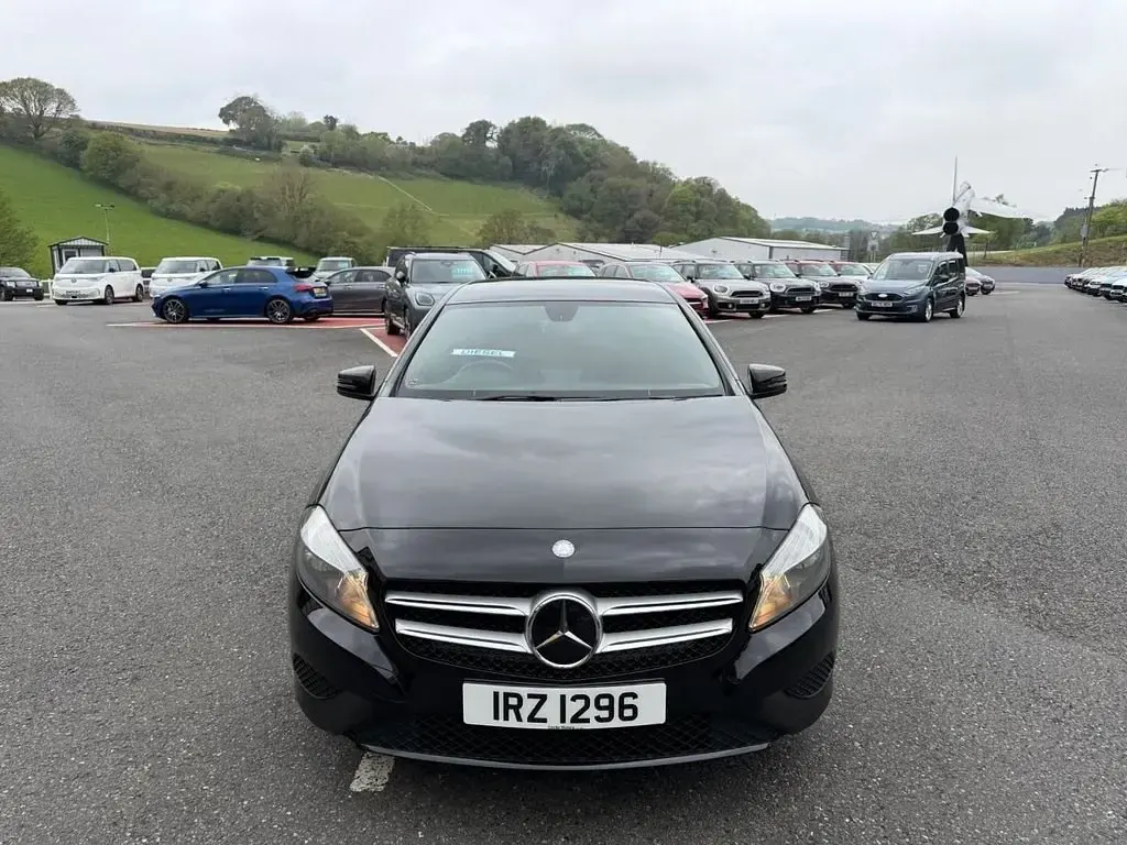 Używany Mercedes A200 136 KM (100 kW) 2014 Czarny Hatchback