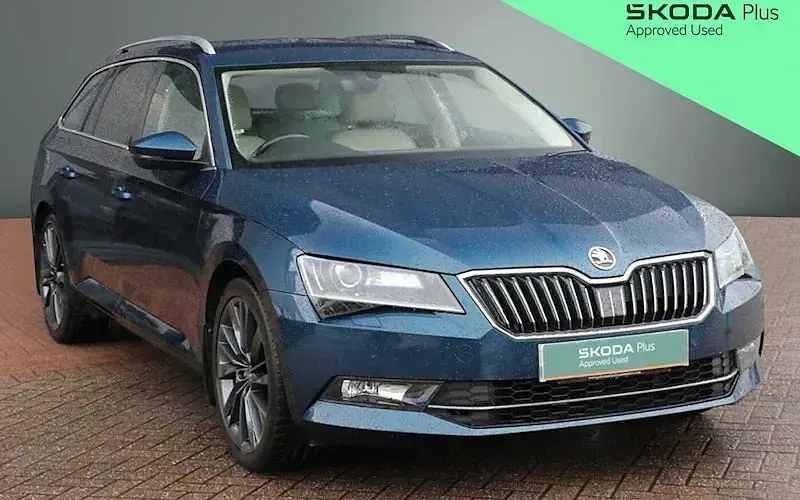 Used Skoda Superb SE L Executive 190 HP (139 kW) 2017 Estate