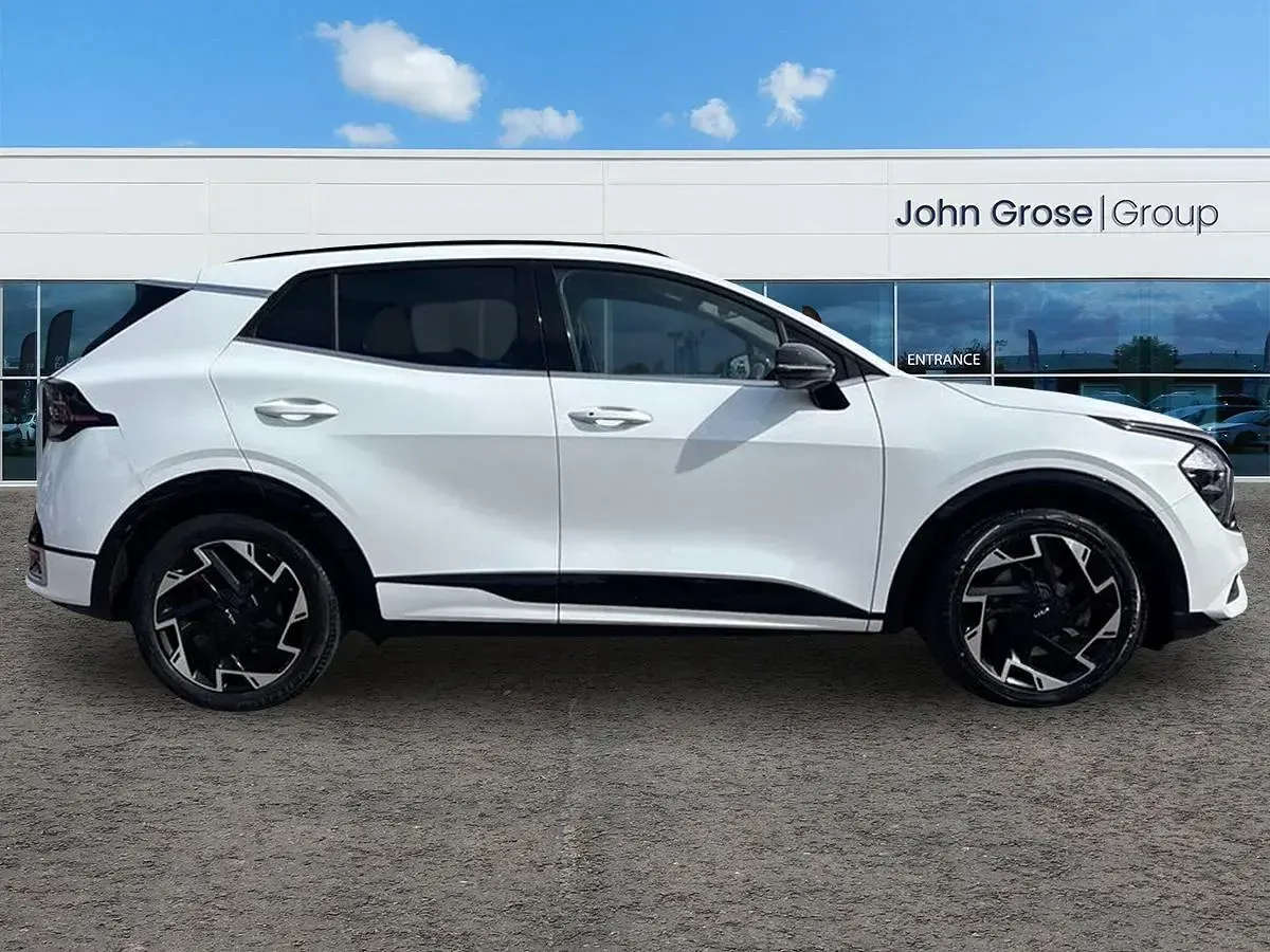 Used Kia Sportage GT-Line 136 HP (100 kW) 2022 White SUV