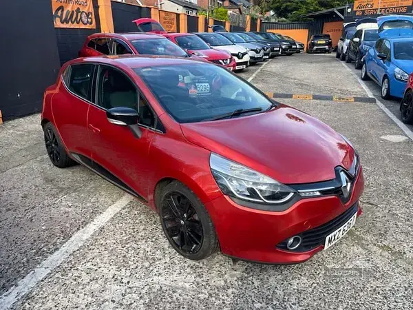 Used Renault Clio Dynamique 2018 Red Hatchback