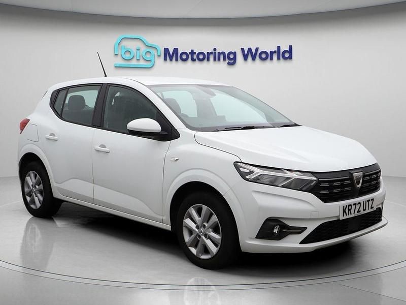 White Used 2022 Dacia Sandero Comfort Hatchback | £9,914 (Fair price) - Image 1/4