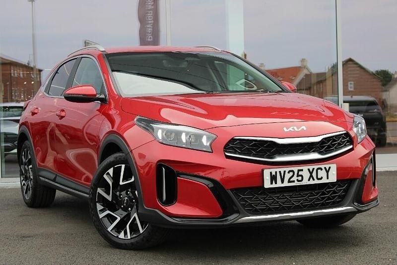 Red Used 2025 Kia XCeed 3 SUV | £19,592 (Fair price) - Image 1/3