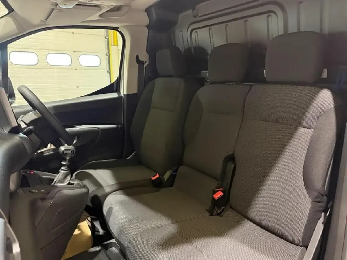 New Citroën Berlingo 100 HP (73 kW) 2026 White MPV