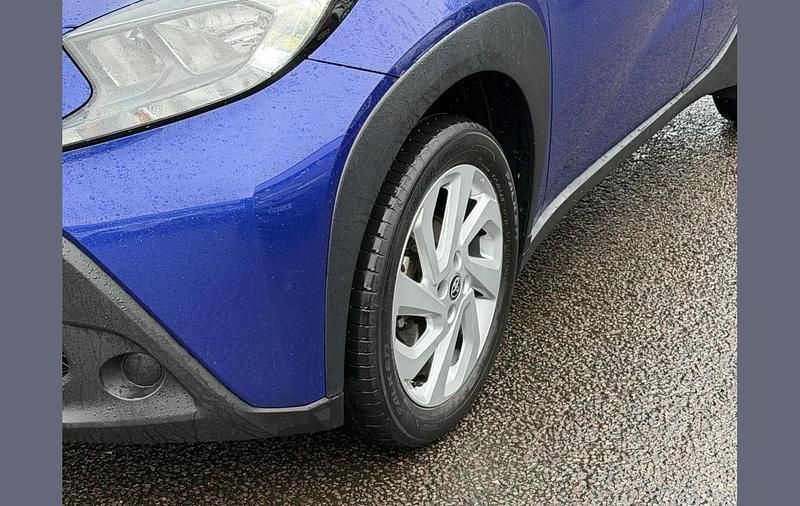 Used Toyota Aygo X PURE 71 HP (52 kW) 2024 Blue SUV