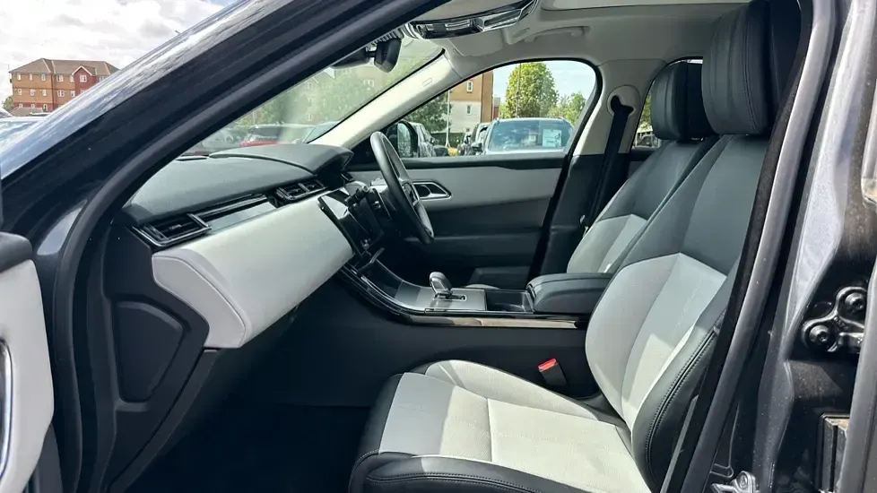 Used Land Rover Range Rover Velar HSE Dynamic 404 HP (297 kW) 2024 Premium metallic  carpathian grey SUV
