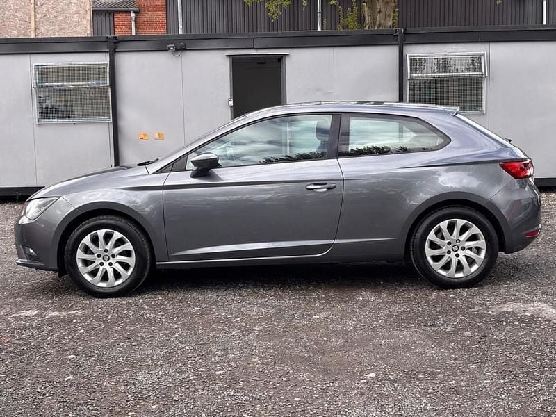 Begagnad Seat Leon SE 2015 Grå Halvkombi