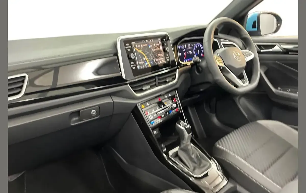 New VW T-Roc Cabriolet R-line 147 HP (108 kW) 2025 Blue Cabriolet