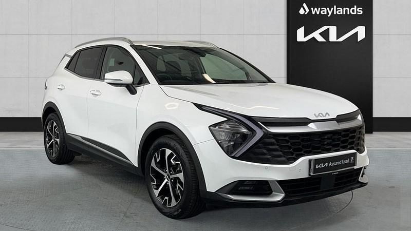 White Used 2022 Kia Sportage 3 SUV | £22,751 (Good price) - Image 1/4