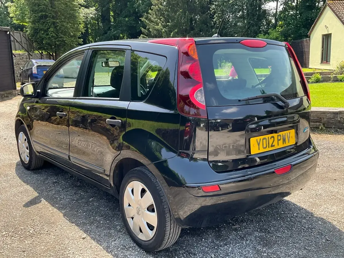 Used Nissan Note Visia 90 HP (66 kW) 2012 Black Hatchback