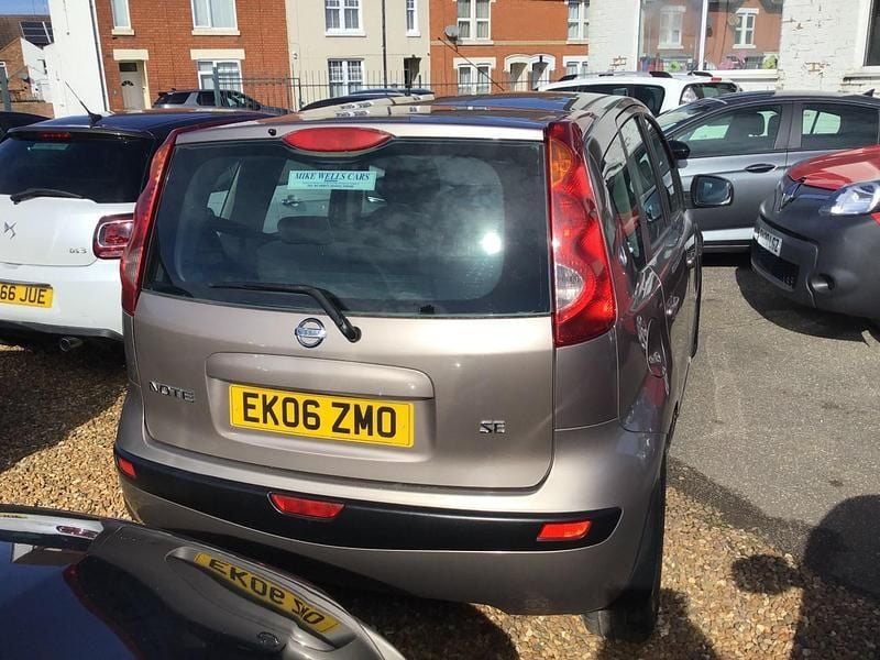 Używany Nissan Note SE 2006 Beżowy Hatchback