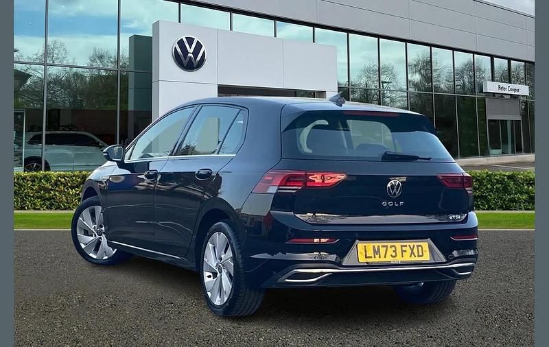 Used VW Golf VIII Style 147 HP (108 kW) 2023 Black Hatchback