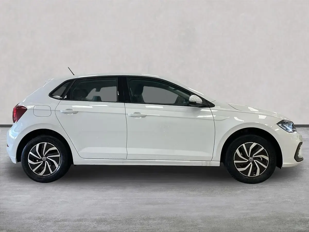 Used VW Polo Life 80 HP (58 kW) 2026 White Hatchback