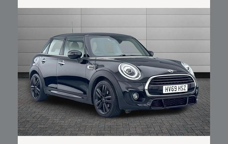 Black Used 2019 Mini Cooper Sport Hatchback | £12,490 (Fair price) - Image 1/4