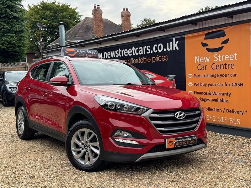 Red Used 2018 Hyundai Tucson SE SUV | £11,484 (Good price) - Image 1/3