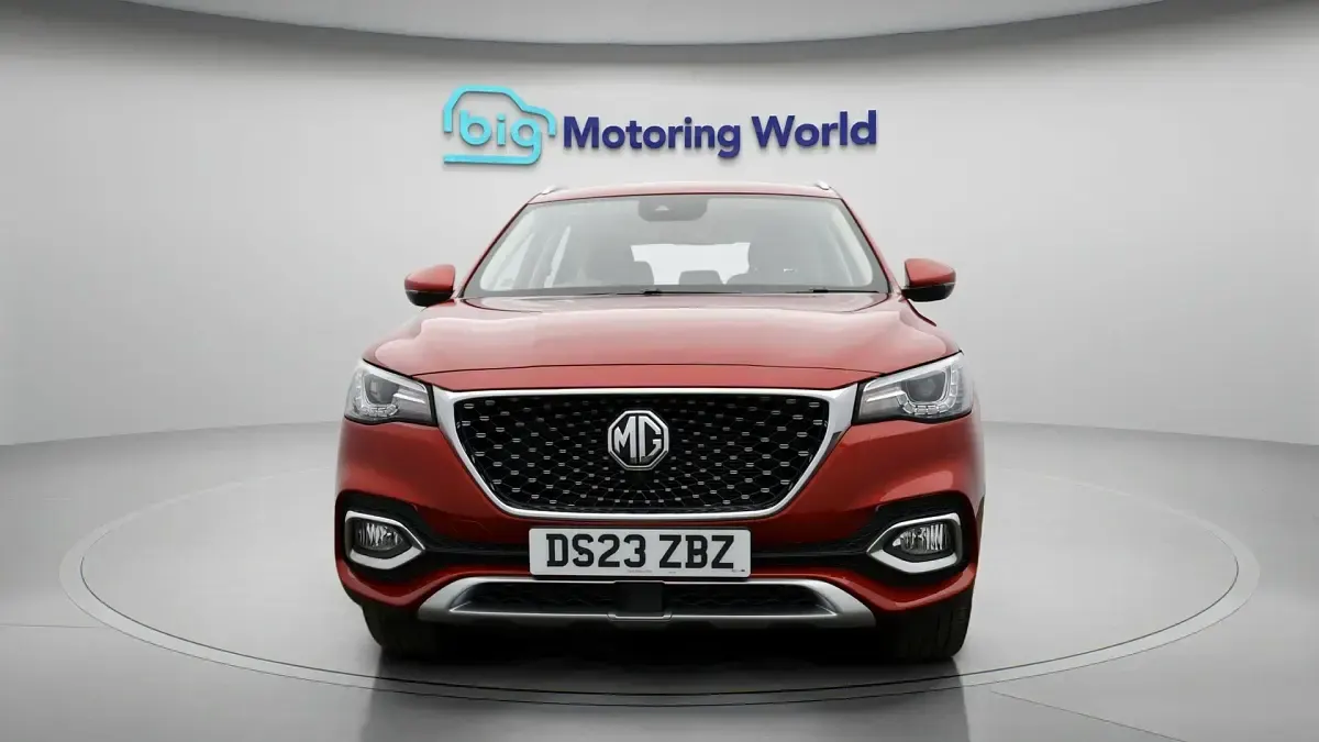 Used MG HS Excite 162 HP (119 kW) 2023 Red SUV