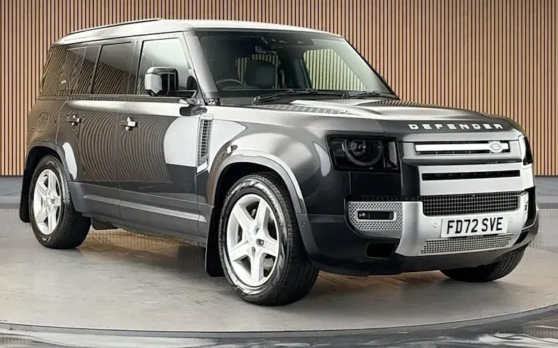 Used Land Rover Defender HSE 300 HP (220 kW) 2023 SUV