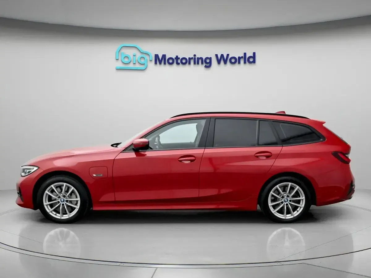 Used BMW 330 288 HP (211 kW) 2022 Estate