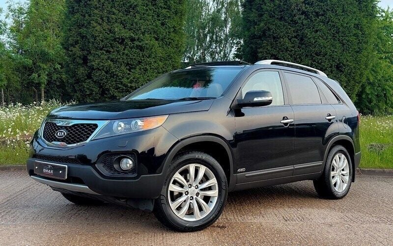 Black Used 2010 Kia Sorento 3 SUV | £6,290 (Fair price) - Image 1/3