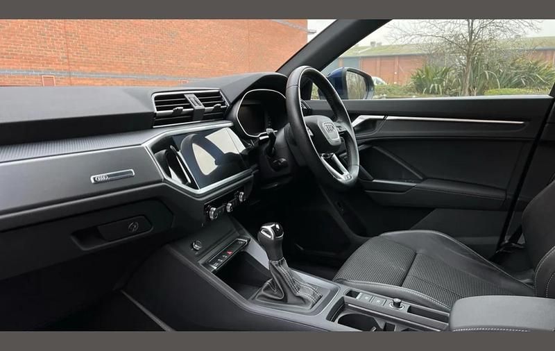 Used Audi Q3 S-Line 150 HP (110 kW) 2023 Blue SUV