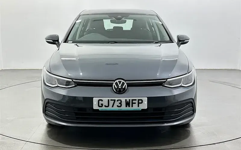 Used VW Golf VIII Life 150 HP (110 kW) 2023 Grey Hatchback
