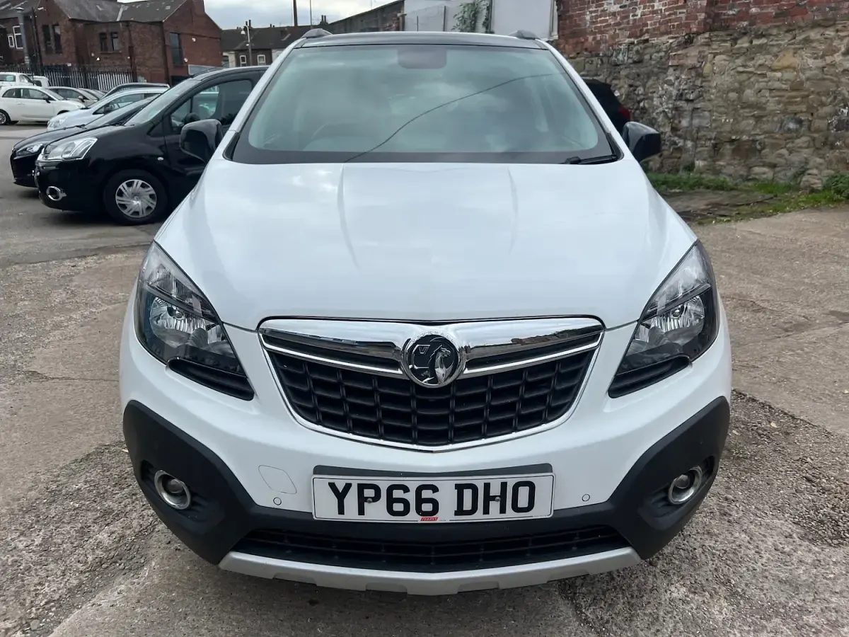 Used Vauxhall Mokka Edition 136 HP (100 kW) 2016 White SUV
