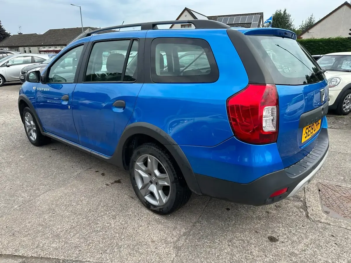 Used Dacia Logan MCV Comfort 90 HP (66 kW) 2019 Blue Estate