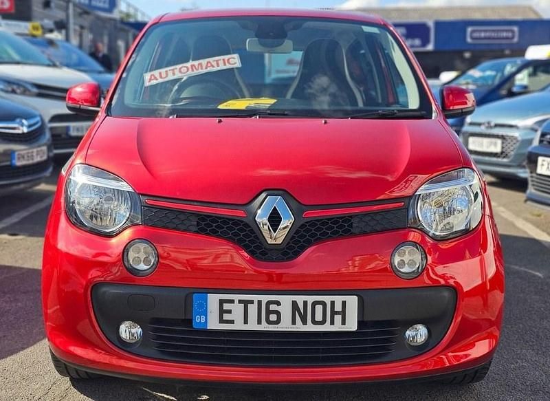 Used Renault Twingo Dynamique 90 HP (66 kW) 2016 Red Hatchback