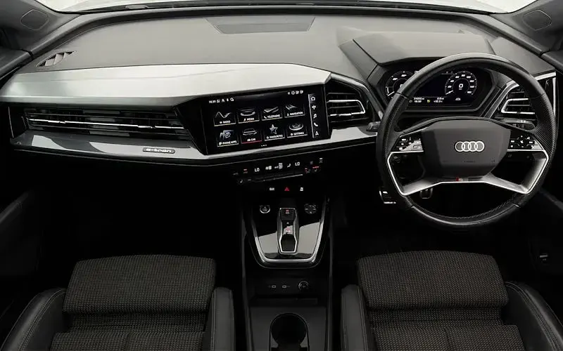 Used Audi Q4 e-tron S-Line 150 kW (204 HP) 2023 Grey SUV