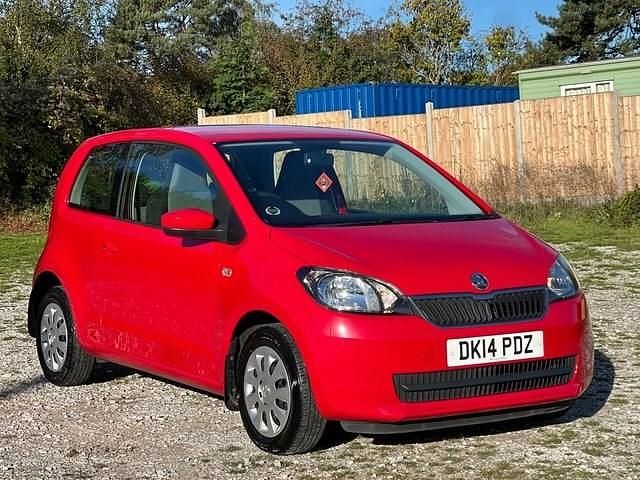 Used Skoda Citigo SE 60 HP (44 kW) 2014 Red Hatchback