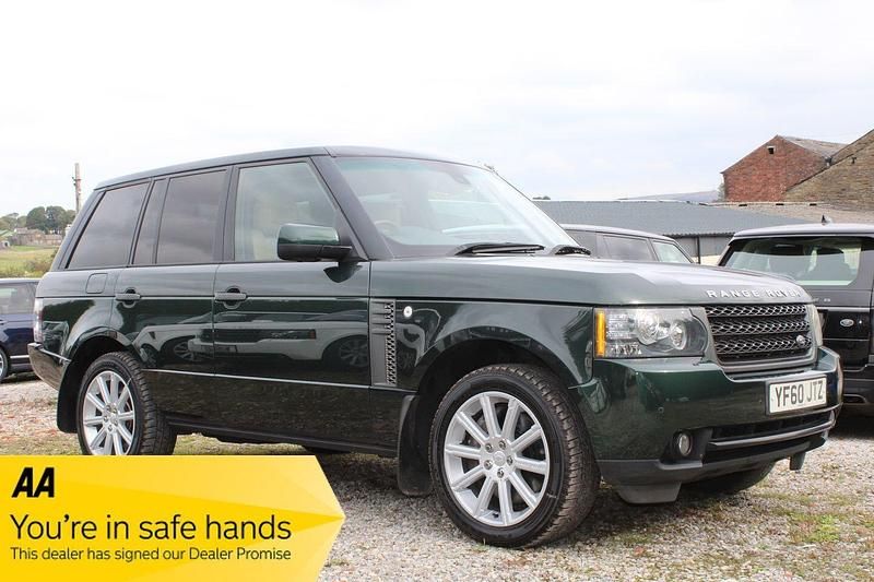 Green Used 2010 Land Rover Range Rover Vogue SE SUV | £29,950 - Image 1/4