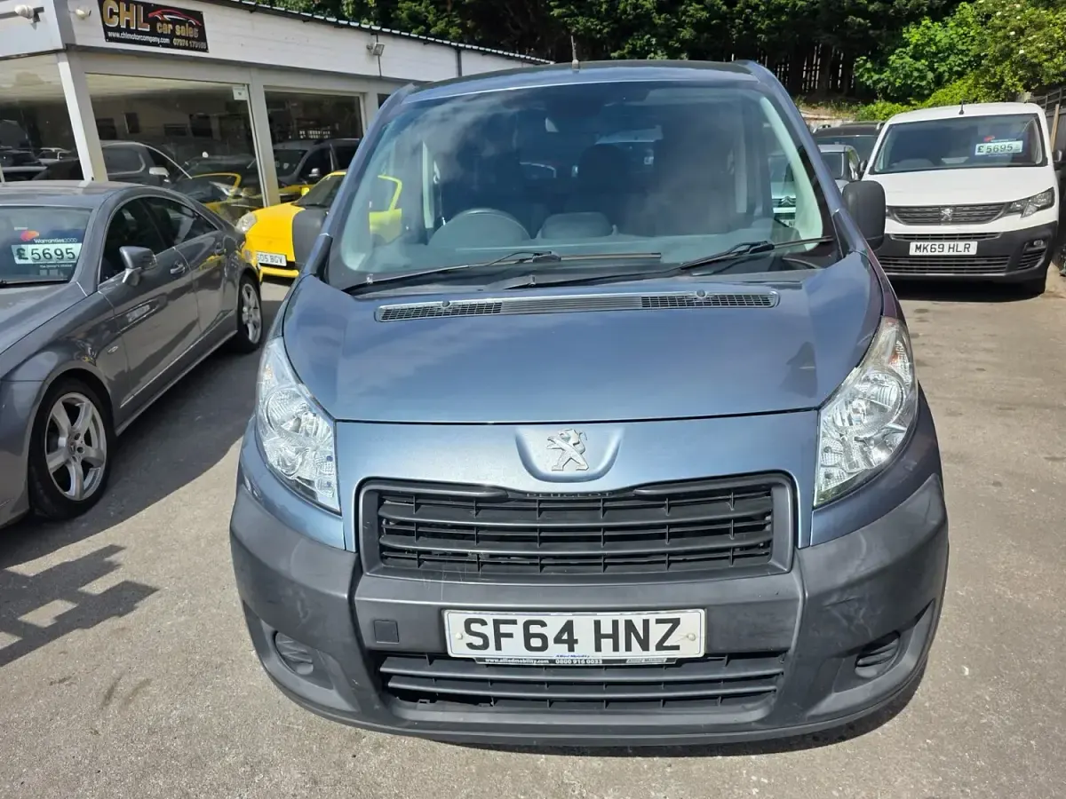 Used Peugeot TePee Comfort 2015 Grey MPV