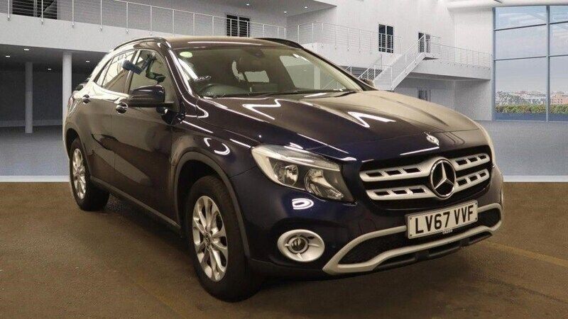 Blue Used 2017 Mercedes GLA200 Executive SUV | £12,092 (Fair price) - Image 1/2