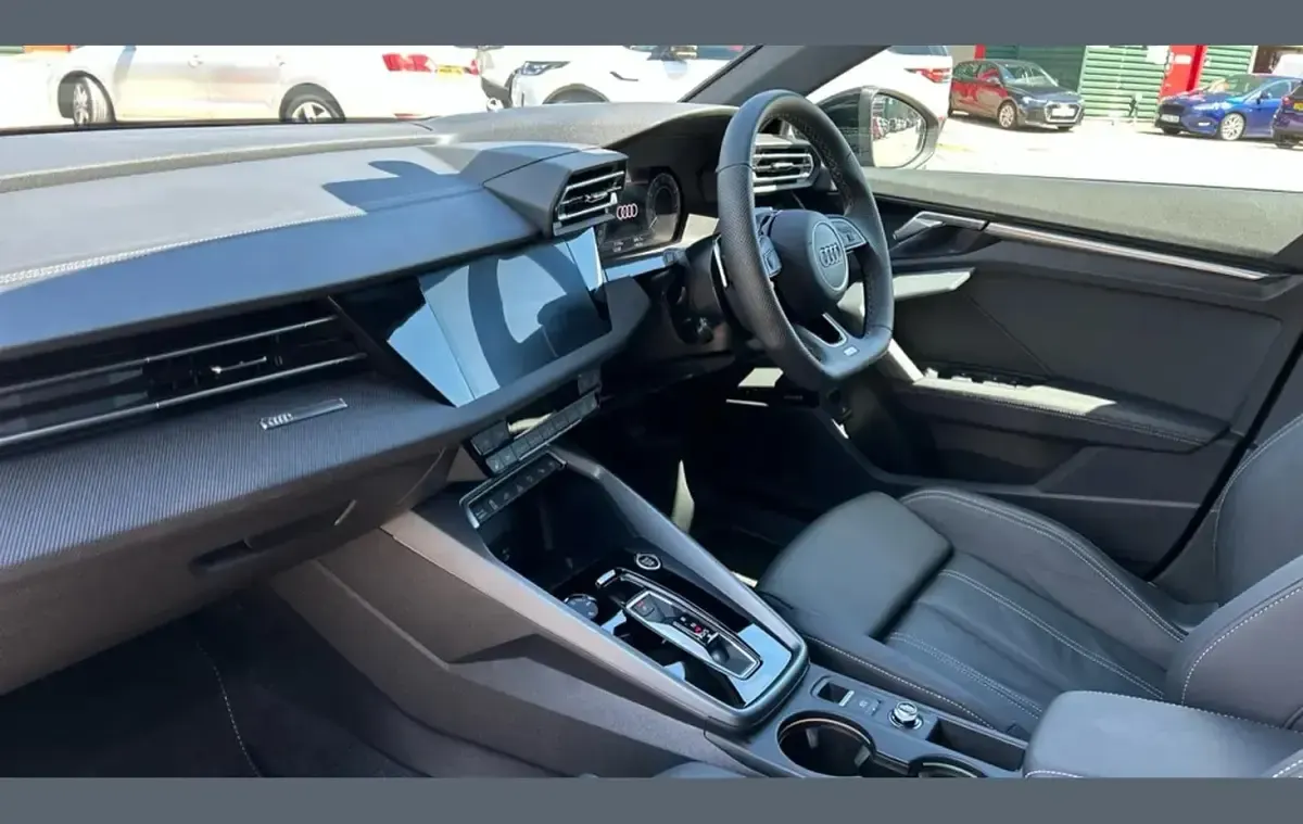 Used Audi A3 e-tron Black Edition 200 HP (147 kW) 2026 Blue Hatchback
