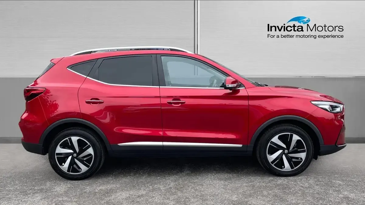 Used MG ZS Trophy 130 kW (177 HP) 2023 Red SUV