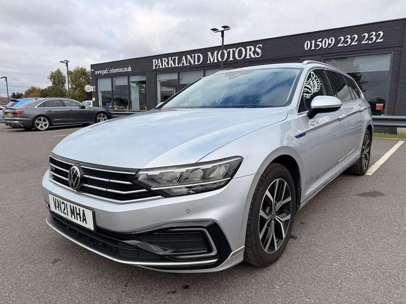 Used VW Passat GTE 218 HP (160 kW) 2021 Silver Estate