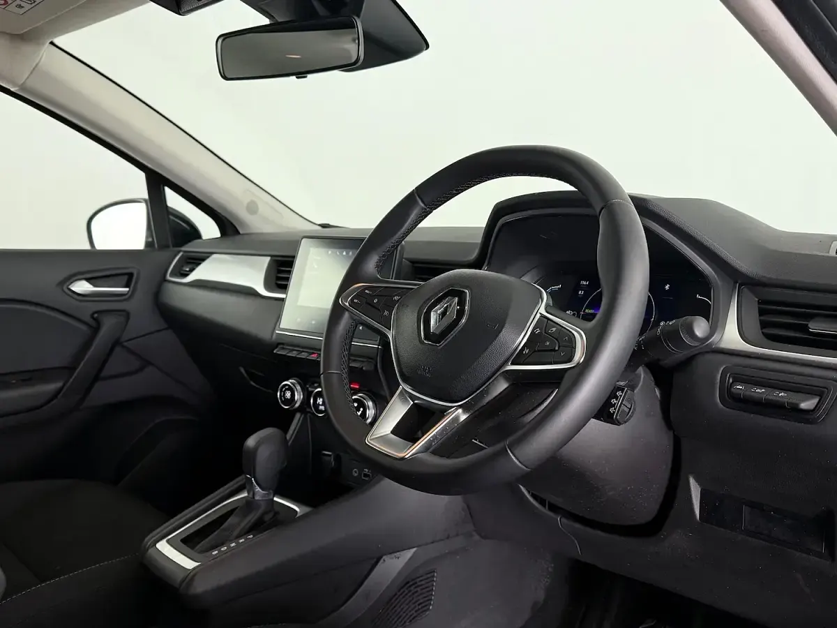 Used Renault Captur Evolution 143 HP (105 kW) 2024 Grey SUV