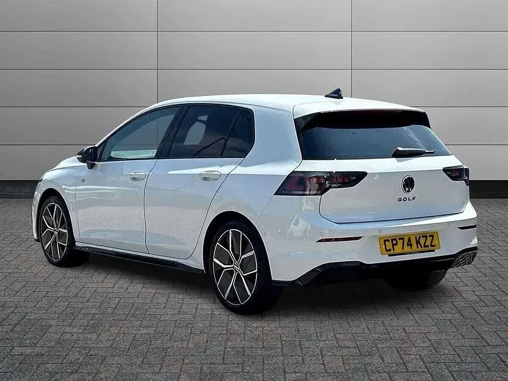 Used VW Golf VIII Black Edition 150 HP (110 kW) 2025 White Hatchback