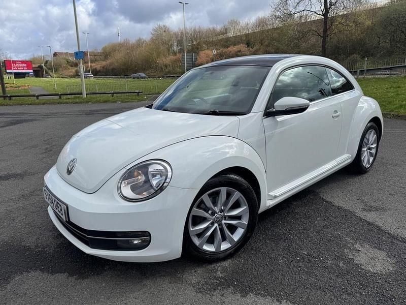 Used VW Beetle Design 2014 White Hatchback