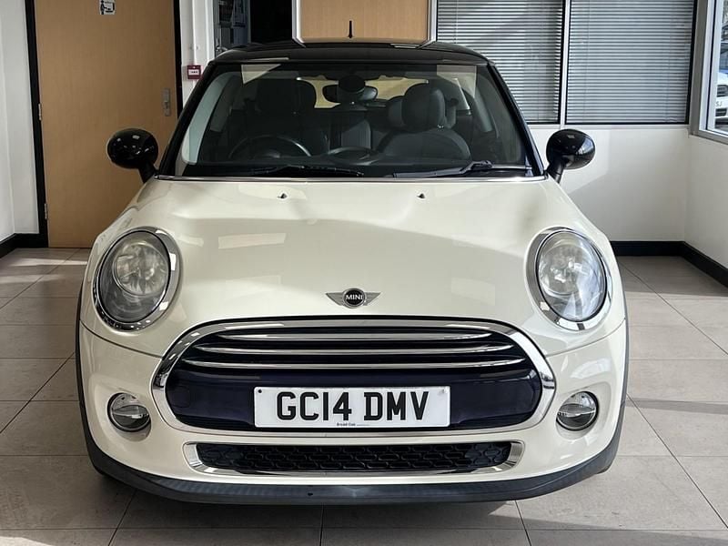 Used Mini Cooper Hatch 2014 White Hatchback