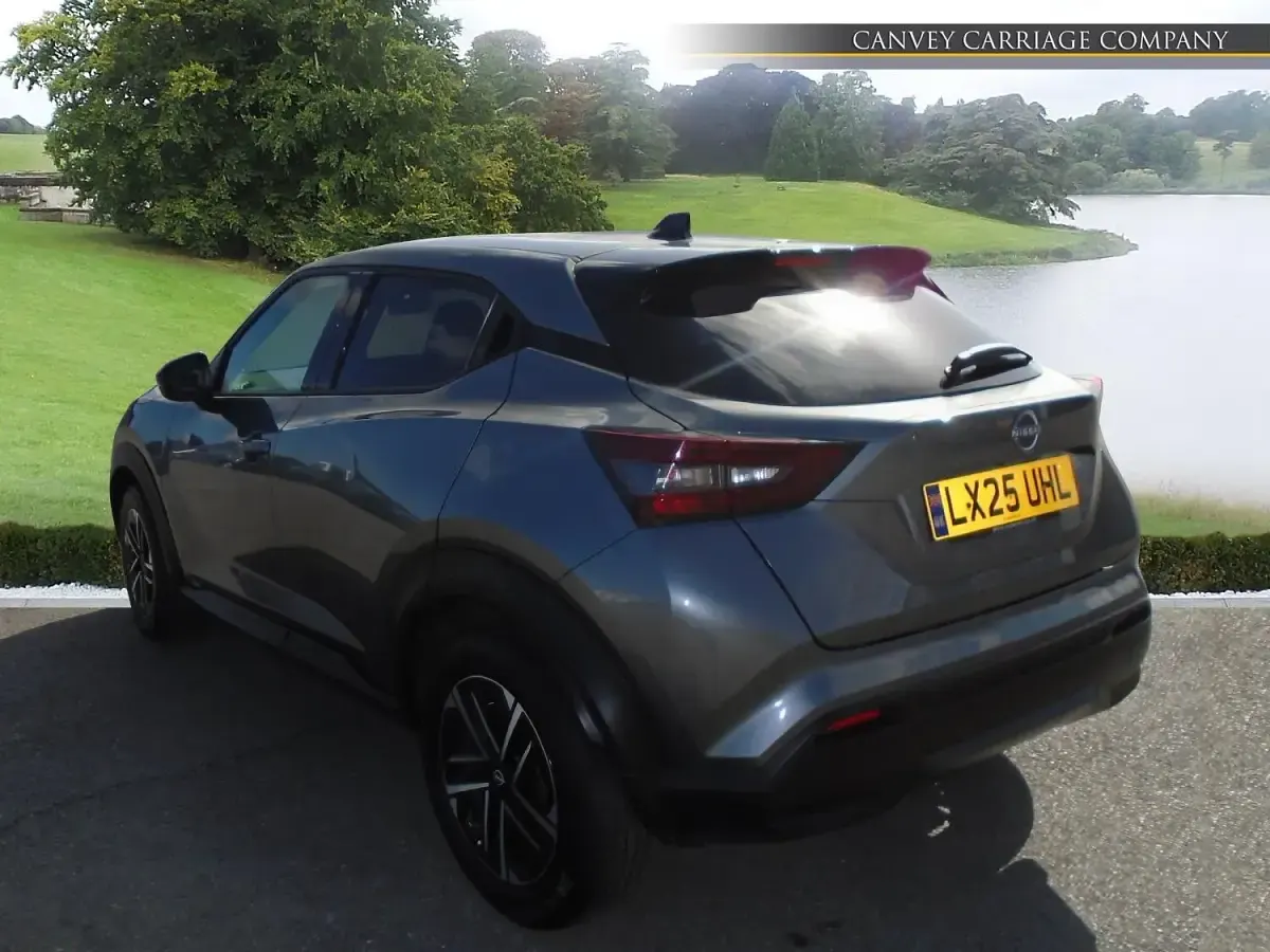 Used Nissan Juke N-Connecta 114 HP (83 kW) 2025 Grey SUV