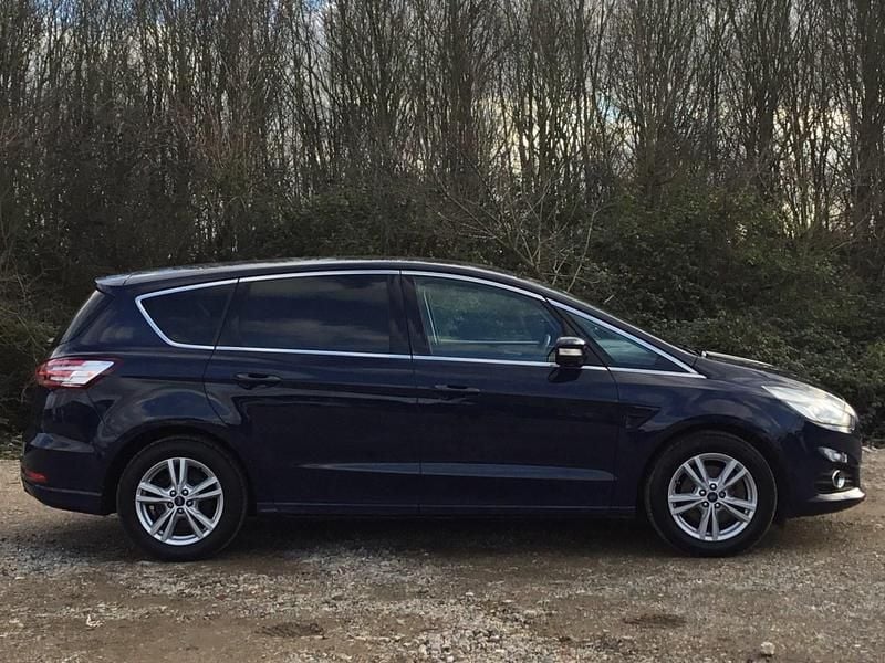 Used Ford S-MAX Titanium 150 HP (110 kW) 2017 Blue MPV