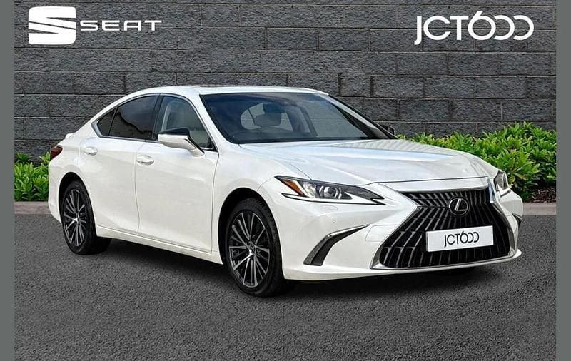 Used Lexus ES300H 215 HP (158 kW) 2023 White Sedan