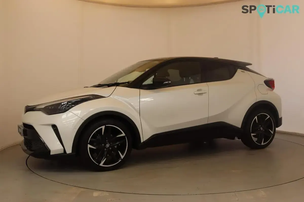Used Toyota C-HR Sport 120 HP (88 kW) 2023 White SUV